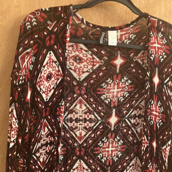 Aztec print knit cardigan sweater woman’s size small - Picture 2 of 5